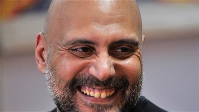 وليد فواز: أدوار الشر بتنجح مع الجمهور.. وأنظر لـ الشللية بالوسط الفني بمنظور إيجابي| حوار