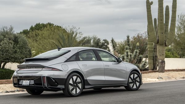 هيونداي أيونيك 6