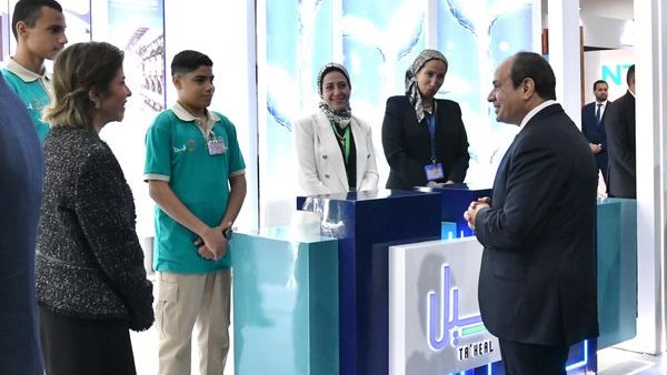 الرئيس السيسي يتفقد