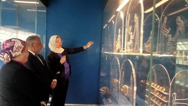 ضيوف المتحف اليوناني