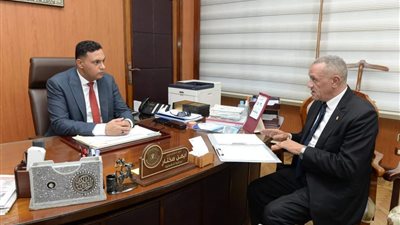 محافظ الدقهلية يعتمد حركة تنقلات بين مديري الإدارات التعليمية