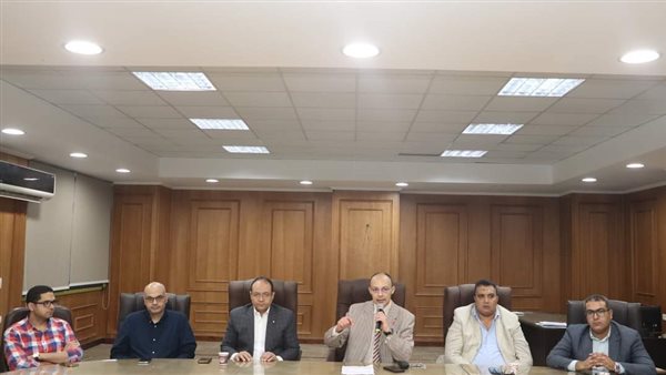 قيادات مستشفيات جامعة