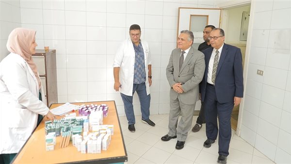 رئيس جامعة السويس