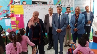 لتوصيل المعلومات.. تعليم القاهرة تؤكد الاهتمام بالأنشطة التربوية للطلاب 