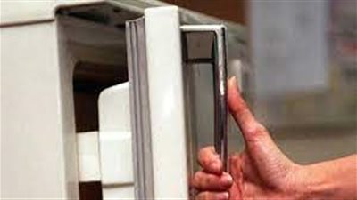 زوجان يعثران على جثة مراهق في الثلاجة