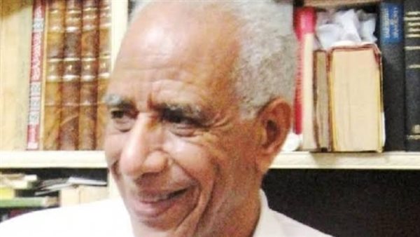 الدكتور حسن طلب 