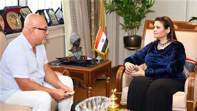 وزيرة الهجرة تبحث مع رجل أعمال مصري بفنلندا إنشاء مركز تميز مشترك للتدريب من أجل التوظيف 