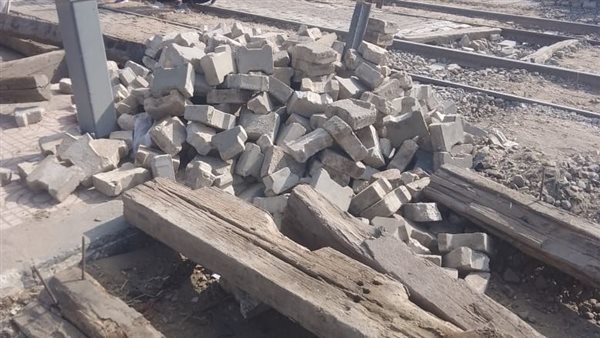 إغلاق كلي لمزلقان