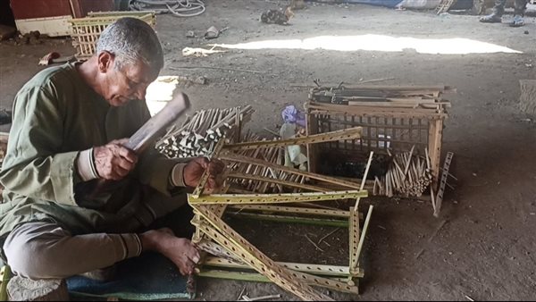 أقدم صانع أقفاص ببني