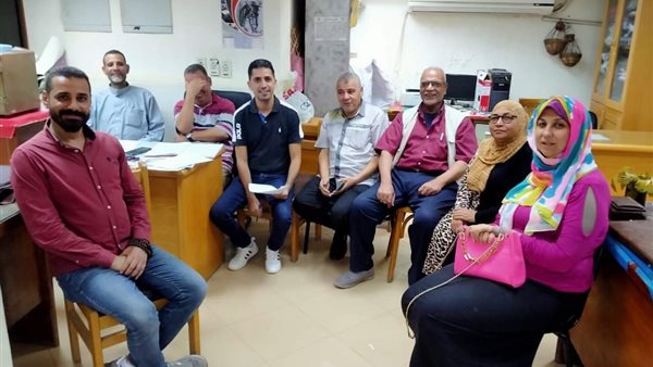 أعضاء نادي الأدب