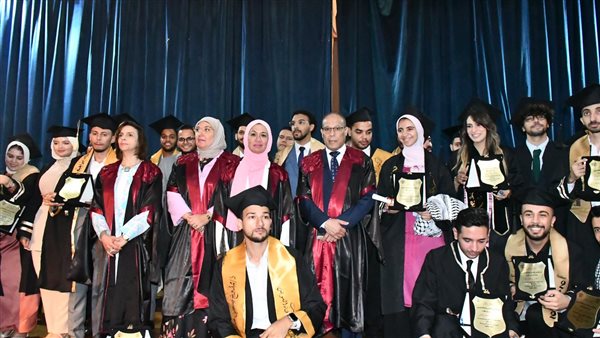 مراسم تكريم طلاب