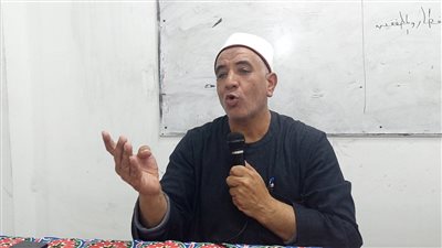 لتجاوزه 2000 صك خلال يوم.. وزير الأوقاف يمنح مدير مديرية الإسكندرية ألفين جنيه مكافأة 