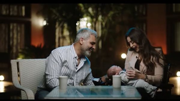 هبة مجدي وهاني عادل