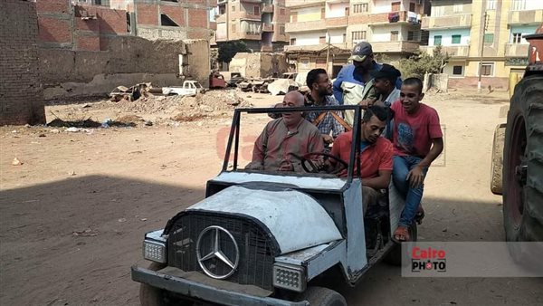 سيارة 4×4 من الخردة