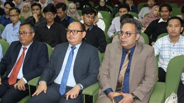 جانب من اللقاء 