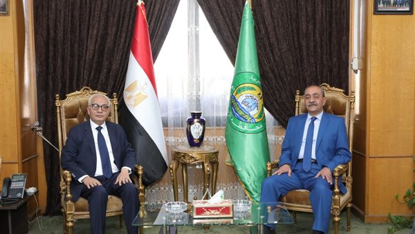 وزير التعليم يصل