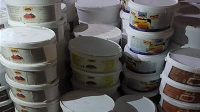 القبض على صاحب مصنع بحوزته 1.200 طن عسل فاسد في المرج 