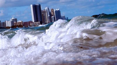 موطن ما لا يقل عن 200 مليون شخص..علماء يحددون 99 مدينة ساحلية حول العالم معرضة للغرق