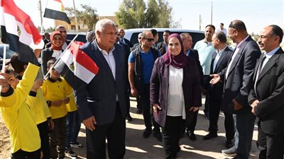 وزيرة التضامن الاجتماعي تتفقد مركز التأهيل الاجتماعي بالفرافرة | صور