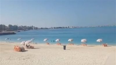 ارتفاع كبير في درجات الحرارة بمطروح.. وإقبال المصطافين على الشاطئ | بث مباشر