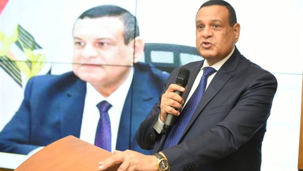 وزير التنمية المحلية