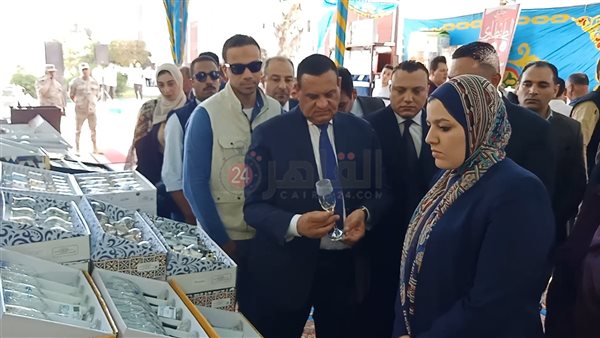 جولة الوزير بالمعرض