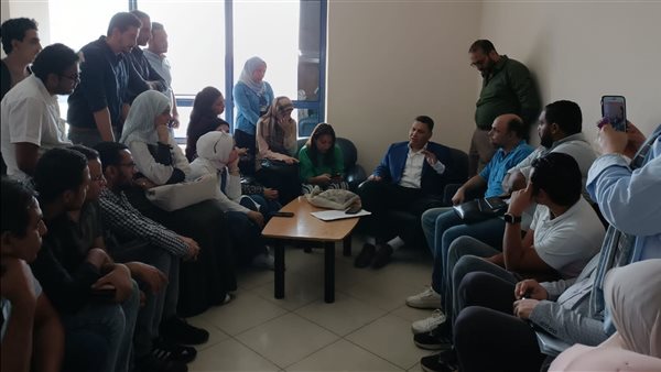 الصحفيون المتقدمون