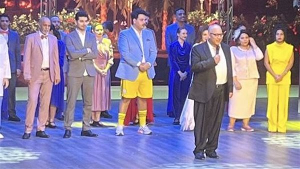 بيومي فؤاد من مسرحية