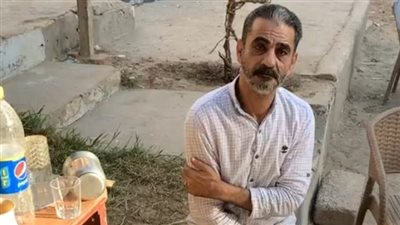 قصة كفاح مسن يبيع شاي بالإسماعيلية: محدش بيسأل عني.. ومحتاج عملية عشان أعرف اشتغل| بث مباشر