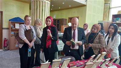 السكرتير العام المساعد لمحافظة الإسماعيلية يستقبل قنصل سفارة سلوفاكيا بمكتبة مصر العامة