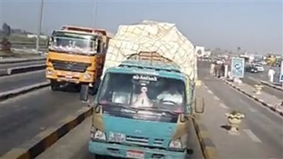 بعد توقف 4 ساعات بسبب الشبورة.. إعادة الحركة المرورية بالإسكندرية الصحراوي