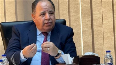 وزير المالية لـ التجار: ملتزمون باستقرار السياسات الضريبية لتحفيز الاستثمار المحلي والأجنبي