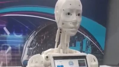 يجيد القراءة باللغتين العربية والإنجليزية.. الروبوت نور أحدث الاختراعات المشاركة في معرض النقل الذكي | بث مباشر 