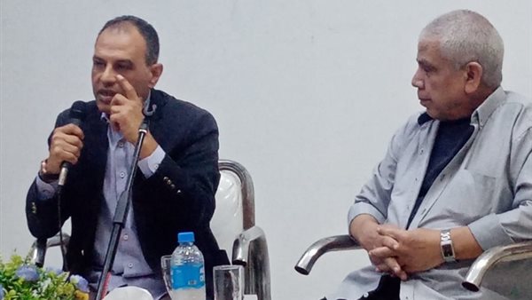 حضور الندوة 