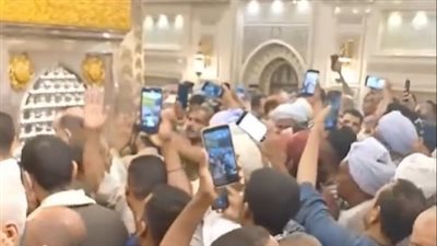 آلاف المريدين يتوافدون على مسجد الإمام الحسين احتفالا بمولده | بث مباشر 