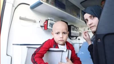 جراح أجرى عمليات لمصابي غزة يكشف تفاصيل تقديم علاج نفسي لهم