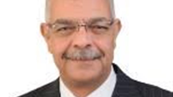 الدكتور أحمد القاصد