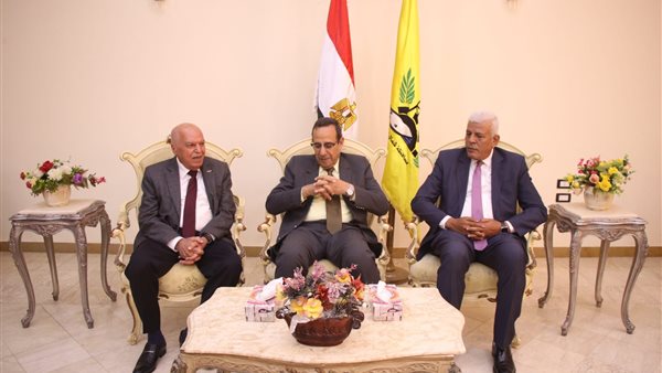 زيارة نقيب المعلمين