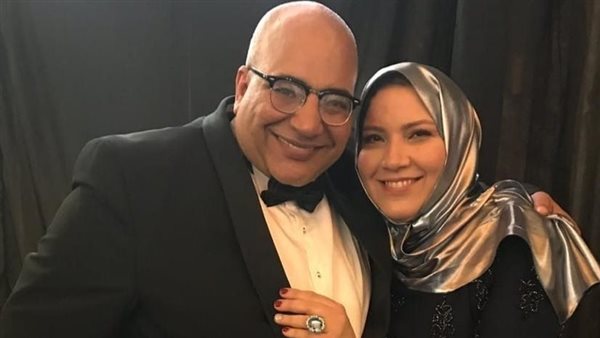 بيومي فؤاد وزوجته