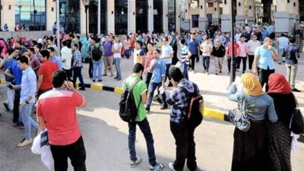 طلاب الجامعات - صورة