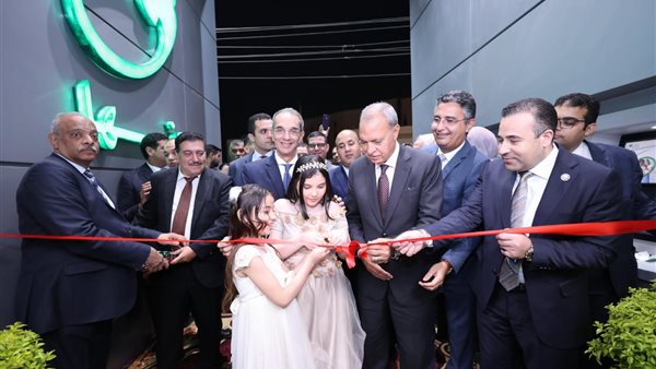 افتتاح وزير الاتصالات