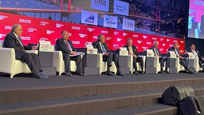 وزير المالية: نتطلع لزيادة الاستثمارات المباشرة للاستفادة بما يتيحه الاقتصاد من فرص