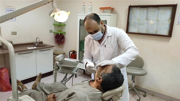 الكشف على المرضى