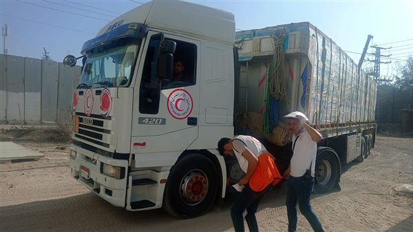 المساعدات الإنسانية