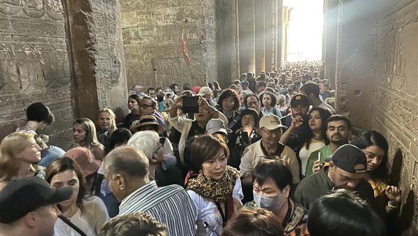 إقبال من السائحين