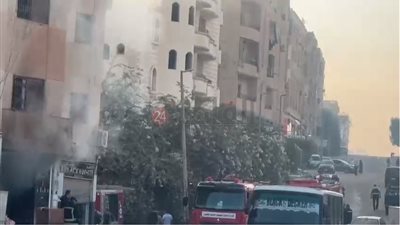 بـ 5 سيارات إطفاء.. السيطرة على حريق مخزن بحدائق الأهرام | صور