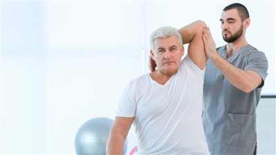 العلاج الطبيعي للرياضيين.. ما مميزاته للتحكم في الوزن والوقاية من الإصابات؟