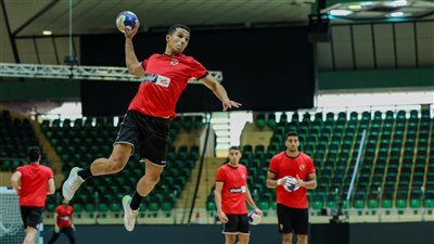 يد الأهلي ينهي استعداداته لمواجهة الكويت الكويتي بكأس العالم للأندية