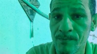 أب يستغيث لعلاج نجله من مشكلة خلقية بالأنف: مبيعرفش يتنفس وجاله اكتئاب من شكل مناخيره | بث مباشر