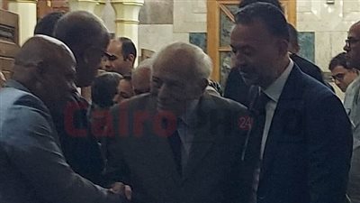 رشوان توفيق وأنوشكا وصبري فواز أبرز الحضور في عزاء والدة سلوى محمد علي | بث مباشر